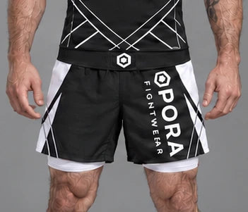 Le short noir et blanc OPORA et de sa doublure